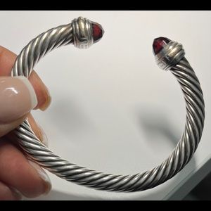 💯 Authentic David Yurman Garnett Bracelet